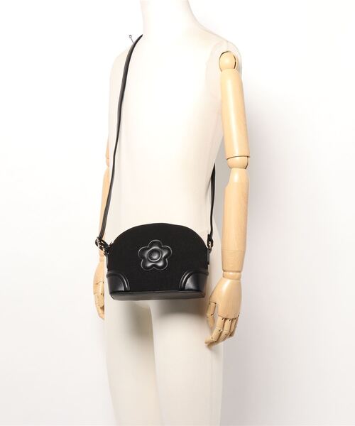 上品可愛い♪*MARY QUANT*デイジーパッチ ショルダーバッグ MARY QUANT* スクエアキルトデイジーパッチ 2WAYミニショルダー