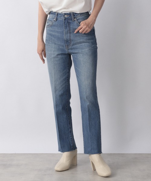 LOWRYS FARM(ローリーズファーム)の「CONE/スティックデニムパンツ 958930(デニムパンツ・レディース・ブルー/ブルー系その他/ワンウォッシュ・SMALL/MEDIUM/LARGE)」の17枚目の写真