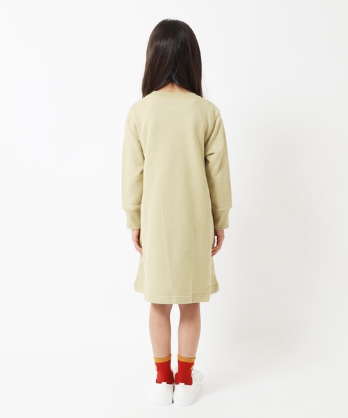 Champion(チャンピオン)の「Champion/チャンピオン CREW NECK ONEPIECE(ワンピース・キッズ・ベージュ/ネイビー/グレー/ブルー/チャコール/ブラック・110cm/130cm/140cm/150cm/160cm/100cm/120cm)」の10枚目の写真