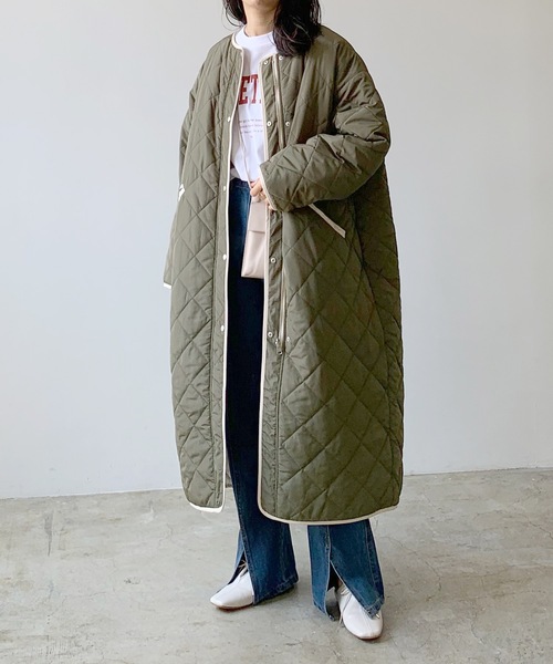 LIAN（リアン）の「リバーシブルキルティングロングコート（ノーカラーコート・レディース・アイボリー/ブラック/モカ/カーキ・FREE）」の4枚目の写真