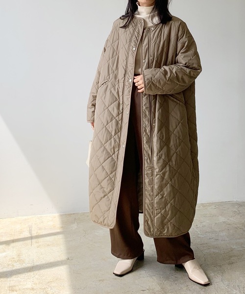 LIAN（リアン）の「リバーシブルキルティングロングコート（ノーカラーコート・レディース・アイボリー/ブラック/モカ/カーキ・FREE）」の15枚目の写真