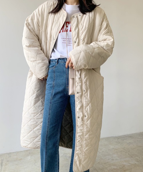 LIAN（リアン）の「リバーシブルキルティングロングコート（ノーカラーコート・レディース・アイボリー/ブラック/モカ/カーキ・FREE）」の10枚目の写真