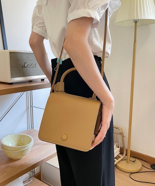 LA VORAGINE(ラ ヴォラジネ)の「ボックスデザイン ショルダーバッグ/ハンドバッグ(ショルダーバッグ・レディース・ブラック/ブラウン/ライトブラウン・FREE)」の6枚目の写真