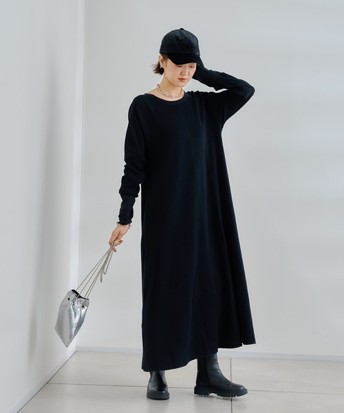 DouDou（ドゥドゥ）の「バックスリット変わり織ワンピース（ワンピース・レディース・ブラック/グレイッシュベージュ・FREE）」の16枚目の写真