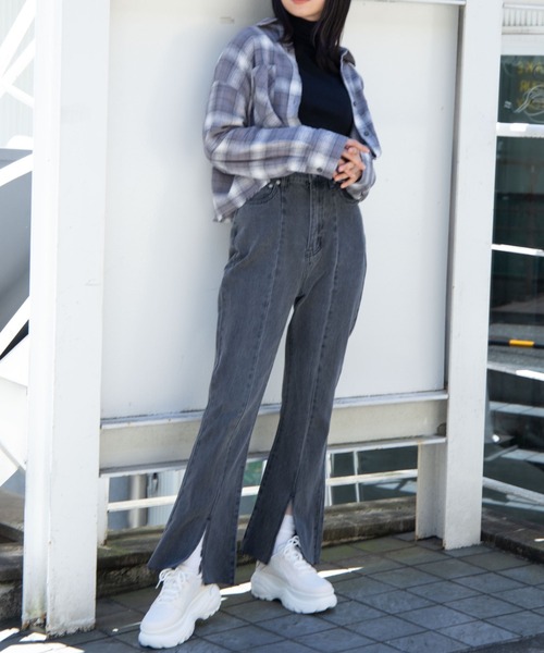 WEGO（ウィゴー）の「WEGO/デニムスリットフレアパンツ（デニムパンツ・レディース・ベージュ/インディゴブルー/ブラック系その他・MEDIUM/SMALL）」の6枚目の写真