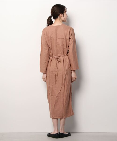 styles（スタイルス）の「OZMA SILK MAL PAIS DRESS（ワンピース・レディース・ベージュ・SMALL）」の3枚目の写真