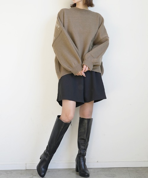 Futier land（フューティアランド）の「バックロゴワイドニット（ニット/セーター・レディース・ブラック/グレー/モカ/グリーン/グレイッシュベージュ・FREE）」の19枚目の写真