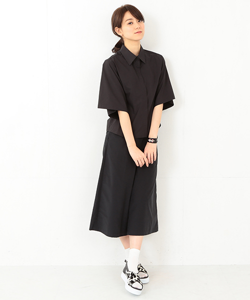 Ray BEAMS（レイビームス）の「●FACTOTUM FEMME / 別注 ワイドシャツ（シャツ/ブラウス・レディース・ホワイト/ブラック・ONE SIZE）」の10枚目の写真