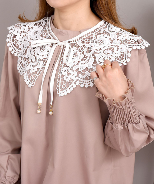 DAY CLOSET(デイ クローゼット)の「レディース クロシェ編みの大きめ付け襟 Eタイプ(付け襟・レディース・ホワイト/ブラック/ホワイト系その他/ブラック系その他・ONE SIZE)」の2枚目の写真