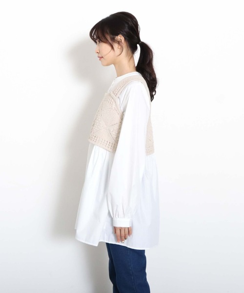 archives(アルシーヴ)の「透かし編みビスチェ+ウエスト切替チュニックブラウス(シャツ/ブラウス・レディース・ベージュ/アイボリー/オレンジ・MEDIUM)」の7枚目の写真