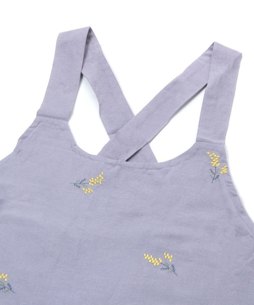 studio CLIP（スタディオクリップ）の「ミモザ刺繍被りエプロン（エプロン・レディース・ネイビー/ナチュラル/ラベンダー/グレー/グリーン・FREE）」の9枚目の写真