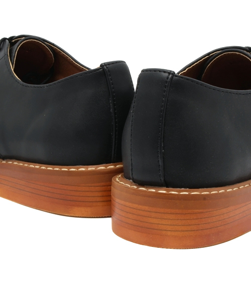 UNION STATION（ユニオンステーション）の「フェイクレザープレントゥ（ドレスシューズ・メンズ・ホワイト/ブラック・SMALL/MEDIUM/LARGE）」の3枚目の写真