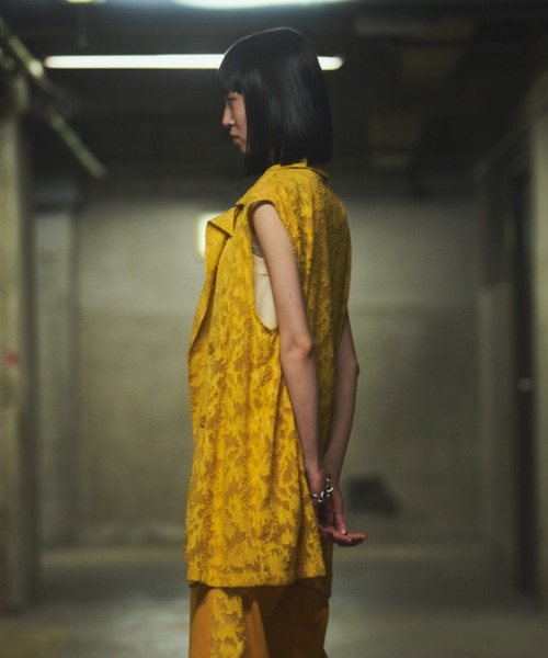 VACANCY(ヴァカンシー)の「SETUPヴィンテージレースジレ(ベスト・レディース・ブラック/イエロー・FREE)」の11枚目の写真