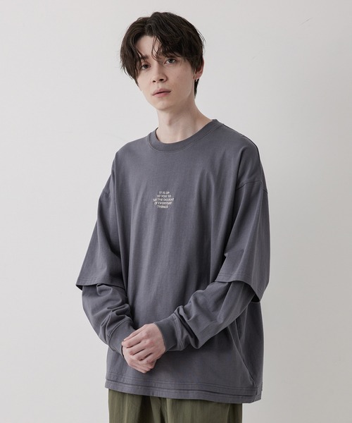 JUNRED(ジュンレッド)の「ビッグシルエットフェイクレイヤードロンT(Tシャツ/カットソー・メンズ・チャコールグレー/ベージュ/ブルー・S/M/L)」の2枚目の写真