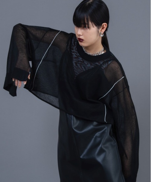 Solace（ソレイス）の「シアーライン微ラメニットトップス（ニット/セーター・レディース・ブラック/ベージュ/オフホワイト・FREE）」の2枚目の写真