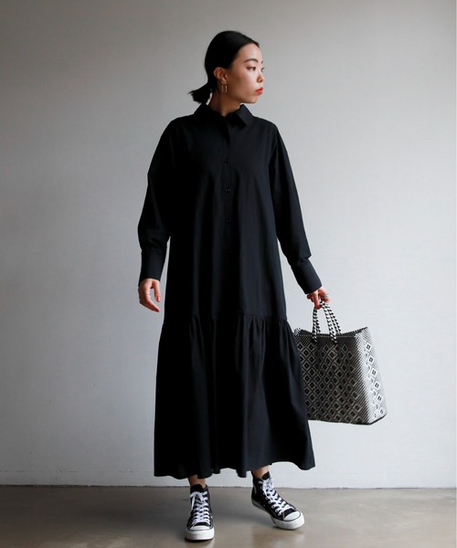 feepur（フェピュール）の「ティアードマキシシャツワンピース（シャツワンピース・レディース・ホワイト/ブラック/ベージュ/サックスブルー・MEDIUM）」の14枚目の写真