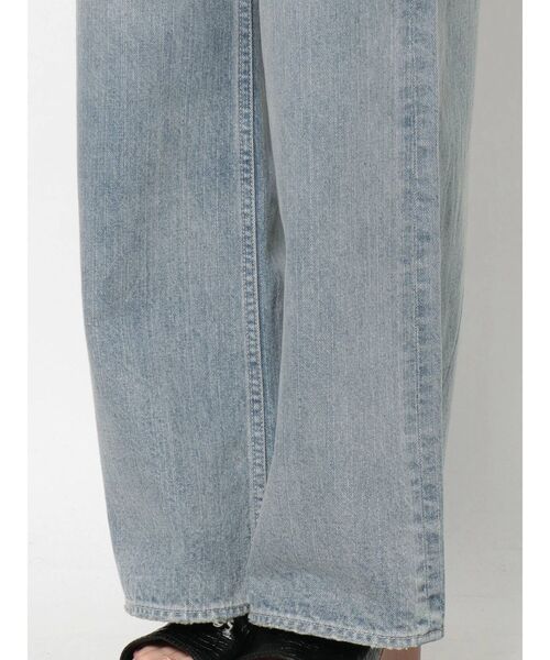 EVRIS（エヴリス）の「タックワイドデニムパンツ（デニムパンツ・レディース・ライトブルー/ブラック/ベージュ・MEDIUM/SMALL）」の8枚目の写真