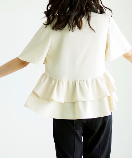 WHITE JOOLA(ホワイトジョーラ)の「【洗濯機で洗える!・WEB限定】フレアー半袖ティアードブラウス&センタープレス入りテーパードパンツ2点セットアップ(スーツセット・レディース・ベージュ/オフホワイト/ブラック・LL/SS/S/M/L)」の10枚目の写真