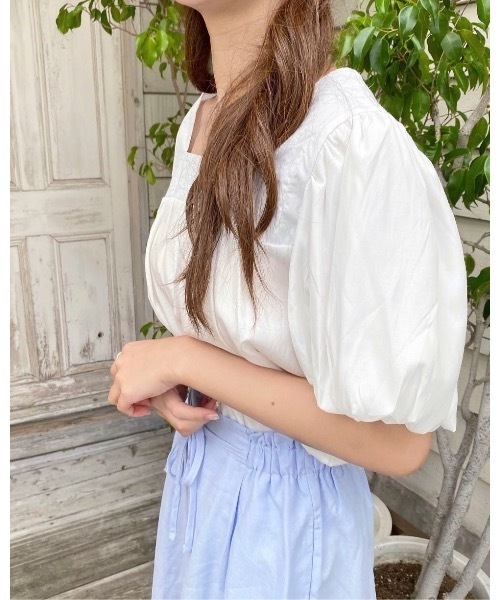 mood for a day（ムードフォーアデイ）の「sleeve balloon square neck blouse /バルーンスクエアネックブラウス（シャツ/ブラウス・レディース・アイボリー・FREE）」の3枚目の写真