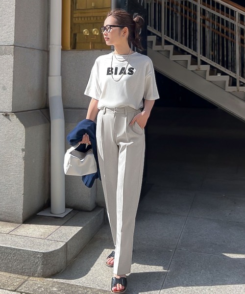 KOBE LETTUCE（コウベレタス）の「センタープレスストレートパンツ（その他パンツ・レディース・ネイビー/グレー/ベージュ・M/S）」の2枚目の写真