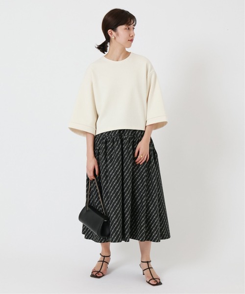 IENA(イエナ)の「チェーンプリントフレアスカート(スカート・レディース・ブラック・38/36/34)」の2枚目の写真