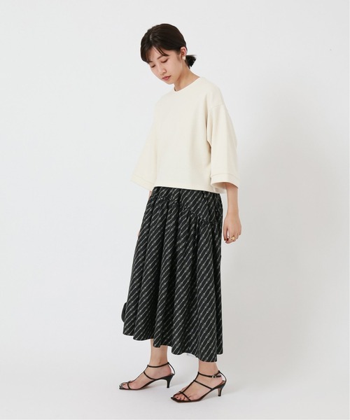 IENA(イエナ)の「チェーンプリントフレアスカート(スカート・レディース・ブラック・38/36/34)」の14枚目の写真