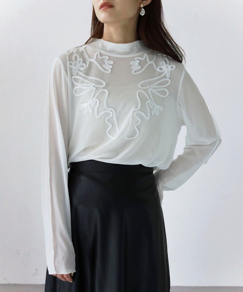 cheriella（シェリエラ）の「【cheriella】WEB限定テープ刺繍メッシュシアーカットソー（Tシャツ/カットソー・レディース・ホワイト/ブラック・M）」の16枚目の写真