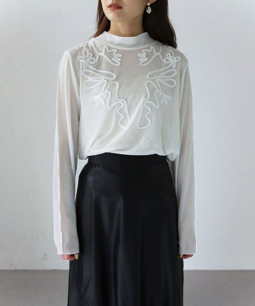 cheriella（シェリエラ）の「【cheriella】WEB限定テープ刺繍メッシュシアーカットソー（Tシャツ/カットソー・レディース・ホワイト/ブラック・M）」の14枚目の写真