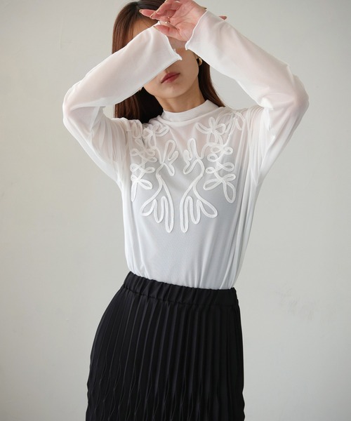 cheriella（シェリエラ）の「【cheriella】WEB限定テープ刺繍メッシュシアーカットソー（Tシャツ/カットソー・レディース・ホワイト/ブラック・M）」の21枚目の写真