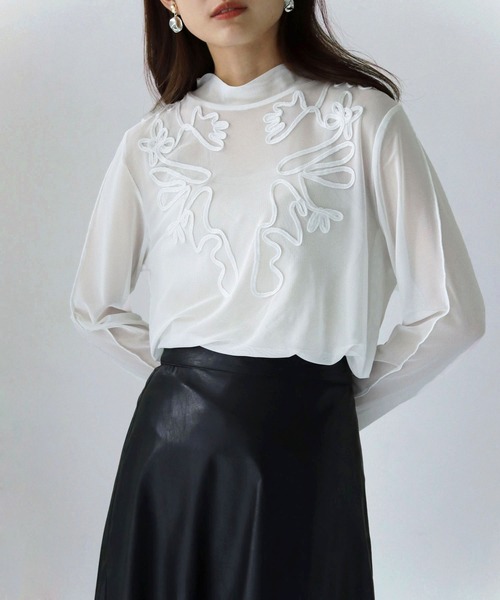 cheriella（シェリエラ）の「【cheriella】WEB限定テープ刺繍メッシュシアーカットソー（Tシャツ/カットソー・レディース・ホワイト/ブラック・M）」の11枚目の写真