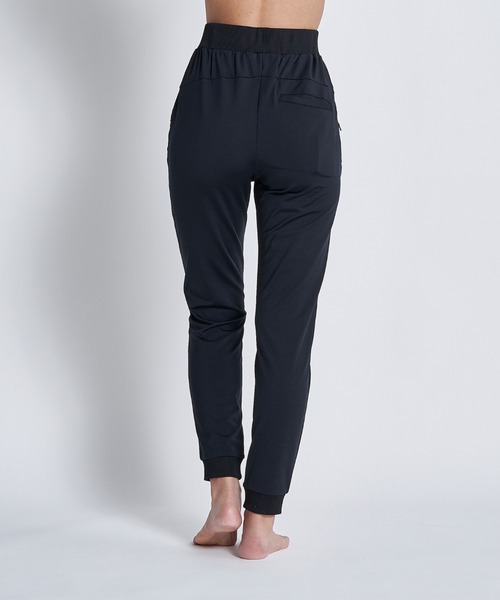 ROXY(ロキシー)の「PLEASANT DAYS PANTS/ロキシーストレッチパンツ(スウェットパンツ・レディース・ホワイト/ブラック/グレー・MEDIUM/LARGE/SMALL)」の4枚目の写真