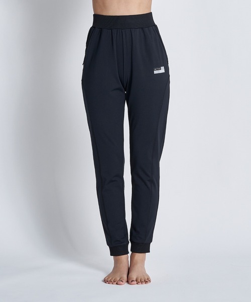ROXY(ロキシー)の「PLEASANT DAYS PANTS/ロキシーストレッチパンツ(スウェットパンツ・レディース・ホワイト/ブラック/グレー・MEDIUM/LARGE/SMALL)」の10枚目の写真