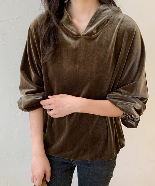 ECLIN(エクラン)の「ベロアフーディパーカー(パーカー・レディース・ブラック/ベージュ/モカ・FREE)」の22枚目の写真