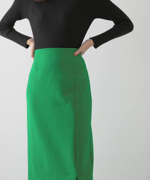 ITEMS URBANRESEARCH（アイテムズ アーバンリサーチ）の「ポンチスリットストレートスカート（スカート・レディース・ブラック/グリーン/ベージュ/レッド・LARGE/MEDIUM/SMALL）」の8枚目の写真