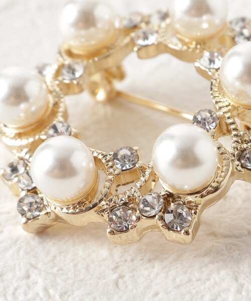 SHOO・LA・RUE（シューラルー）の「◆フェイクパールミニブローチ【巾着付き】（ブローチ/コサージュ・レディース・シルバー/ゴールド・00）」の6枚目の写真