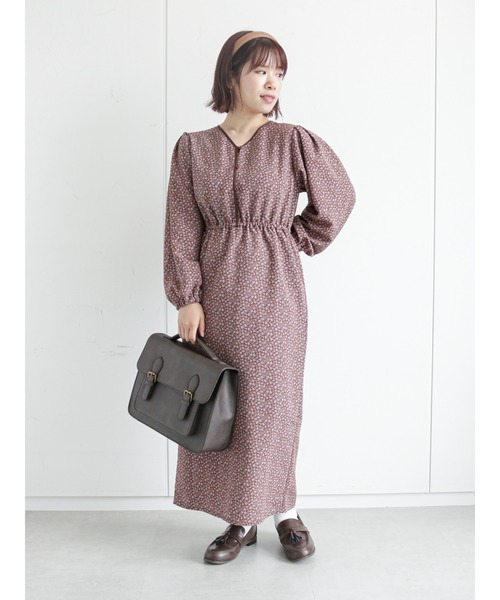 ehka sopo（エヘカソポ）の「花柄しぼしぼタイトワンピース
