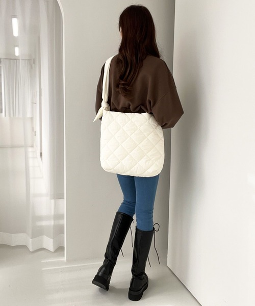 Heather(ヘザー)の「キルティングショルダーBAG 172580(ショルダーバッグ・レディース・オフホワイト/ブラック・ONE SIZE)」の11枚目の写真