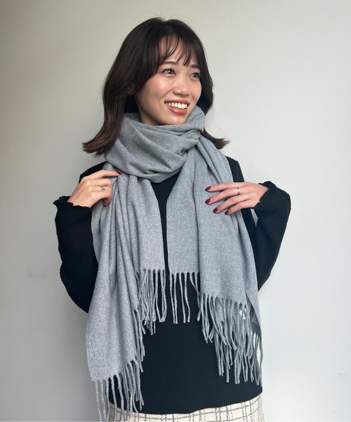 Chez toi(シェトワ)の「ウール混ムジストール(ストール/ショール・レディース・ベージュ/パープル/イエロー/グレー/ブルー・FREE)」の17枚目の写真