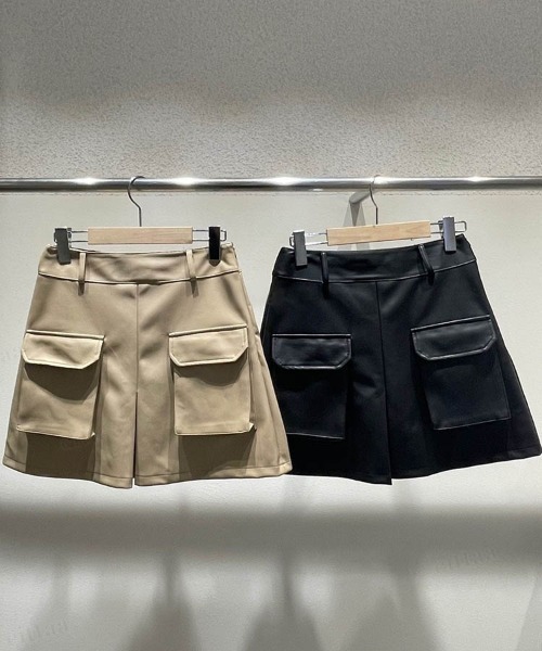 Dalfwin(ダールフィン)の「2023SS 春新作 韓国GOLF デザインポケットレザーミニスカート ゴルフウェア レディース スカート スポーツウェア ゴルフ ボトム(スカート・レディース・ベージュ/ブラック・SMALL/MEDIUM)」の10枚目の写真