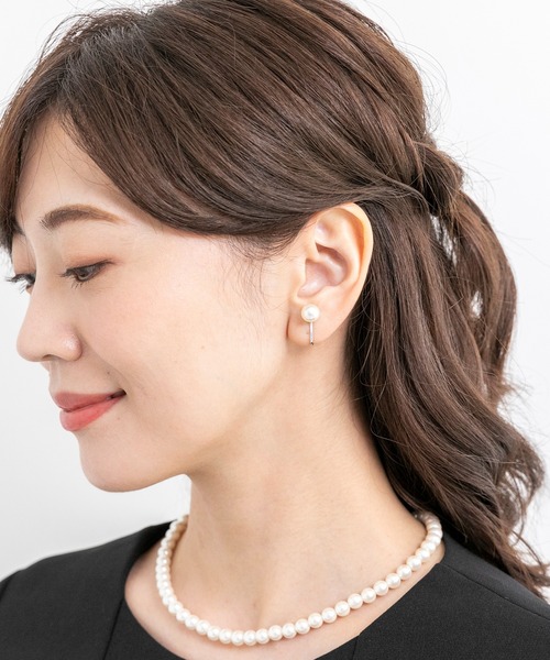 CARETTE(カレット)の「フォーマル 貝パール イヤリング【喪服・礼服】【卒業(卒園)式・入学(入園)式・セレモニー】(イヤリング・レディース・ホワイト・フリー)」の4枚目の写真