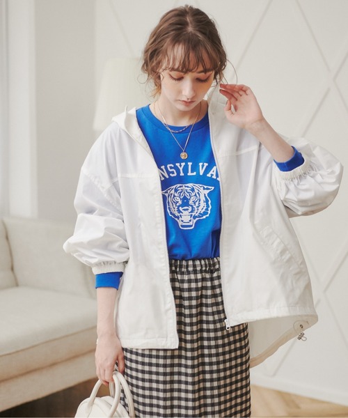 ANGIE（アンジー）の「ミドル丈 ボリュームスリーブ マウンテンパーカー（マウンテンパーカー・レディース・ベージュ/ホワイト/ブラック/カーキ・MEDIUM/LARGE）」の7枚目の写真