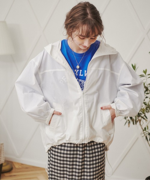 ANGIE（アンジー）の「ミドル丈 ボリュームスリーブ マウンテンパーカー（マウンテンパーカー・レディース・ベージュ/ホワイト/ブラック/カーキ・MEDIUM/LARGE）」の20枚目の写真