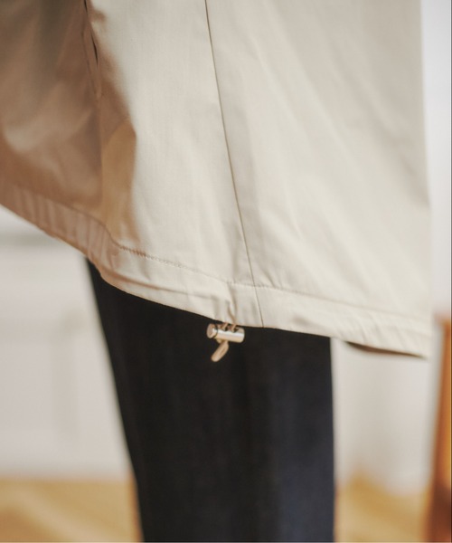 ANGIE（アンジー）の「ミドル丈 ボリュームスリーブ マウンテンパーカー（マウンテンパーカー・レディース・ベージュ/ホワイト/ブラック/カーキ・MEDIUM/LARGE）」の16枚目の写真