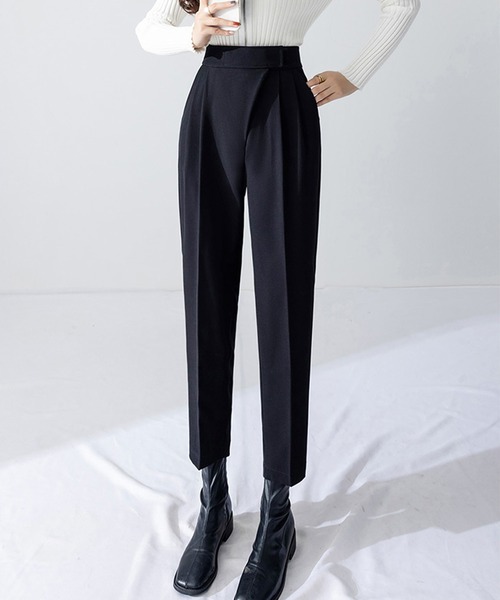 LAFFMO(ラフモ)の「ハイウエストテーパードタックパンツ(スラックス・レディース・グレー/ブラック/ブラウン・MEDIUM/LARGE)」の2枚目の写真