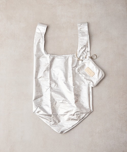 Actually（アクチュアリー）の「メタリック エコバッグ Sサイズ（エコバッグ/サブバッグ・レディース・ゴールド/シルバー/ブルー・フリー）」の11枚目の写真