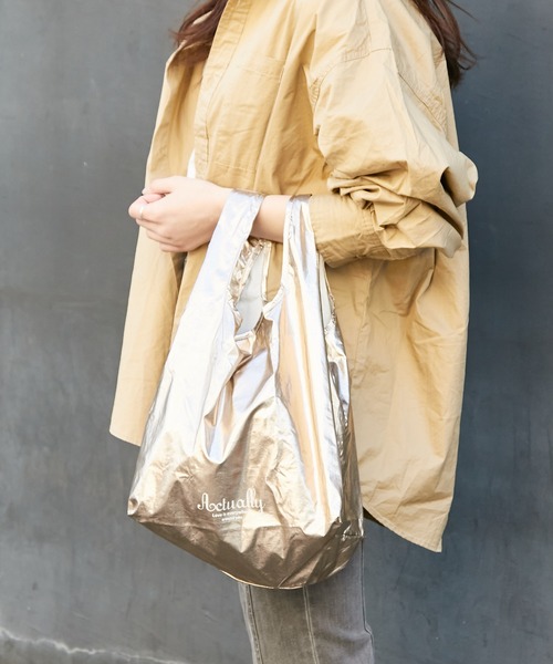 Actually（アクチュアリー）の「メタリック エコバッグ Sサイズ（エコバッグ/サブバッグ・レディース・ゴールド/シルバー/ブルー・フリー）」の15枚目の写真