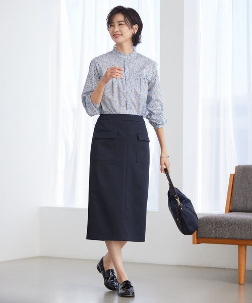 J.PRESS(ジェイプレス)の「【洗える】 LIBERTY Honeydew/Kate&Mil フリルネック ブラウス(シャツ/ブラウス・レディース・ブルー系5/ピンク系5・T13/T15)」の4枚目の写真