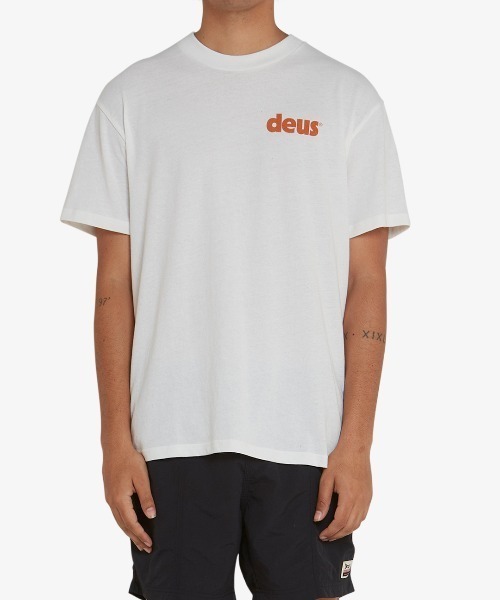 DEUS EX MACHINA(デウスエクスマキナ)の「BASE TEE(Tシャツ/カットソー・メンズ・オレンジ/オフホワイト/ブルー・SMALL/MEDIUM/LARGE)」の2枚目の写真