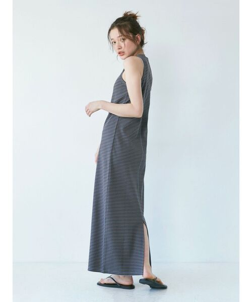 Ungrid（アングリッド）の「アメスリテレコフィットワンピース（ワンピース・レディース・ブラック/オフホワイト/ブルー/オレンジ/グリーン・FREE）」の7枚目の写真