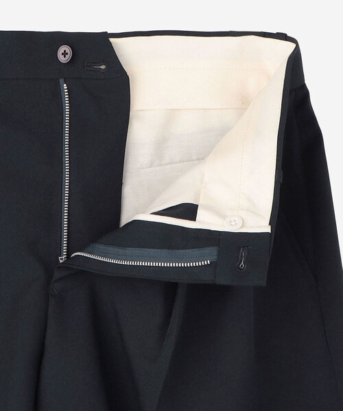 Scye（サイ）の「Scye | ポリエステル プリーツショーツ MEN（その他パンツ・メンズ・ダークネイビー・38/40）」の7枚目の写真